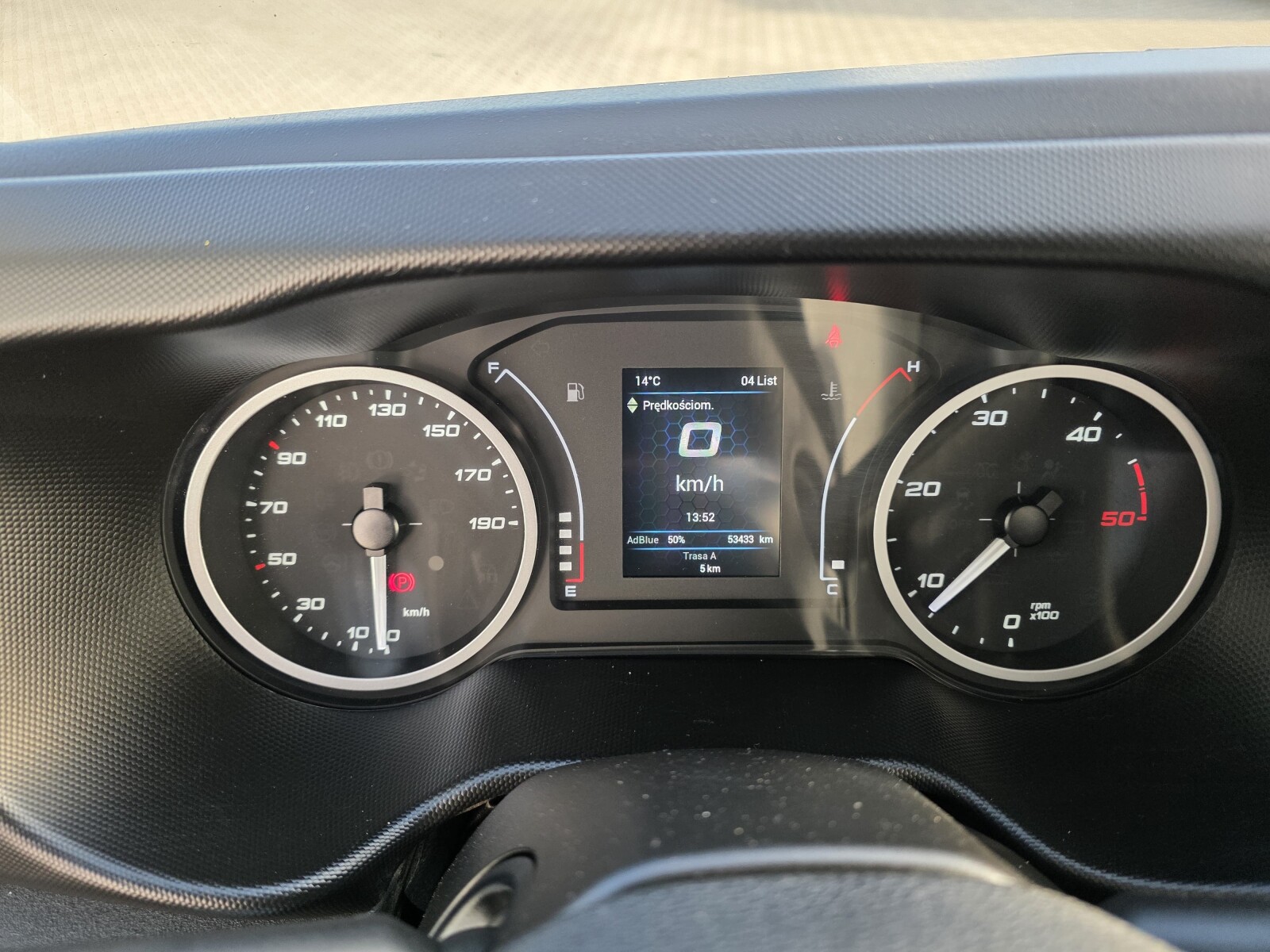 ZCFCE35B90D697678 (18)