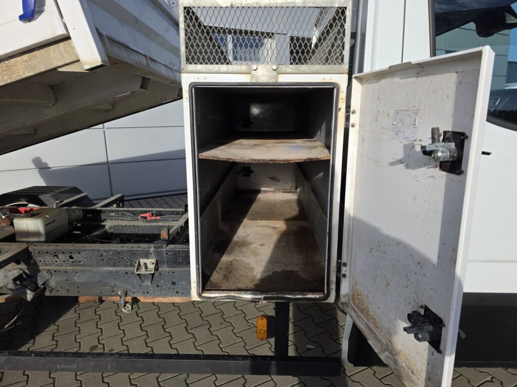 ZCFCE35B90D697678 (9)