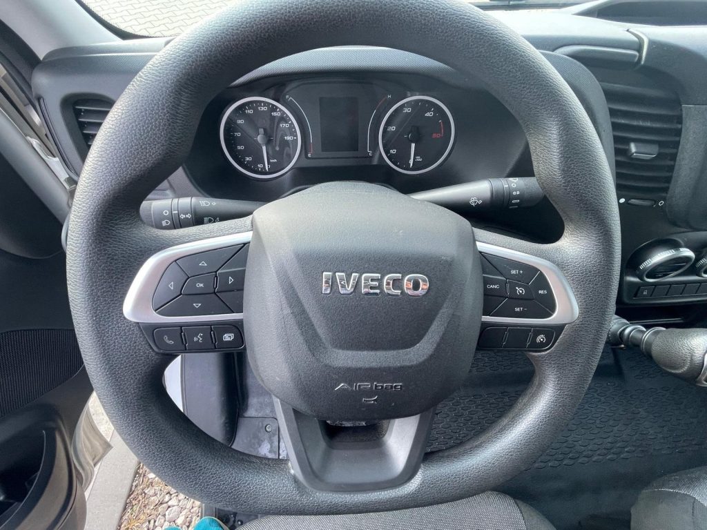 ZCFCE35B90D737631 (1)