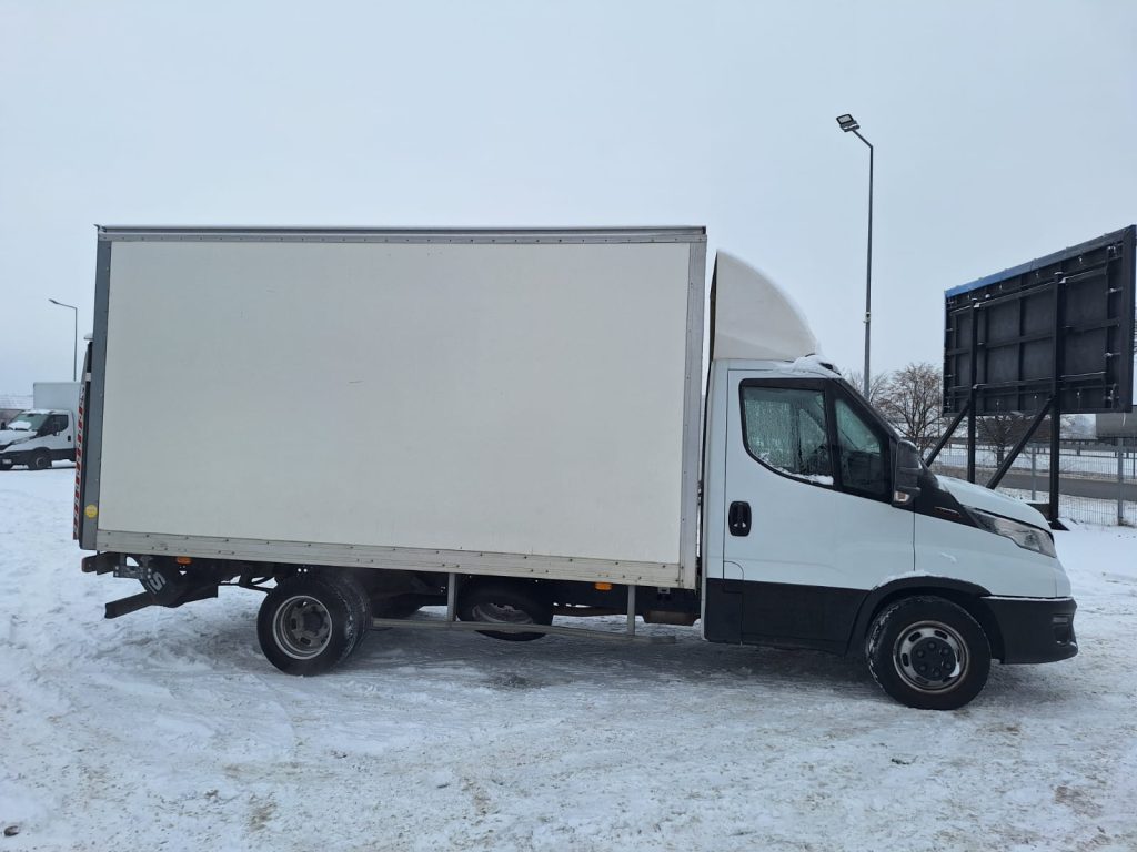 ZCFCE35B90D737631 (12)