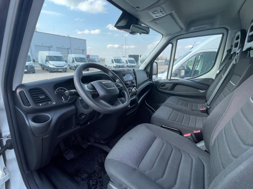 ZCFCE35B90D737631 (4)