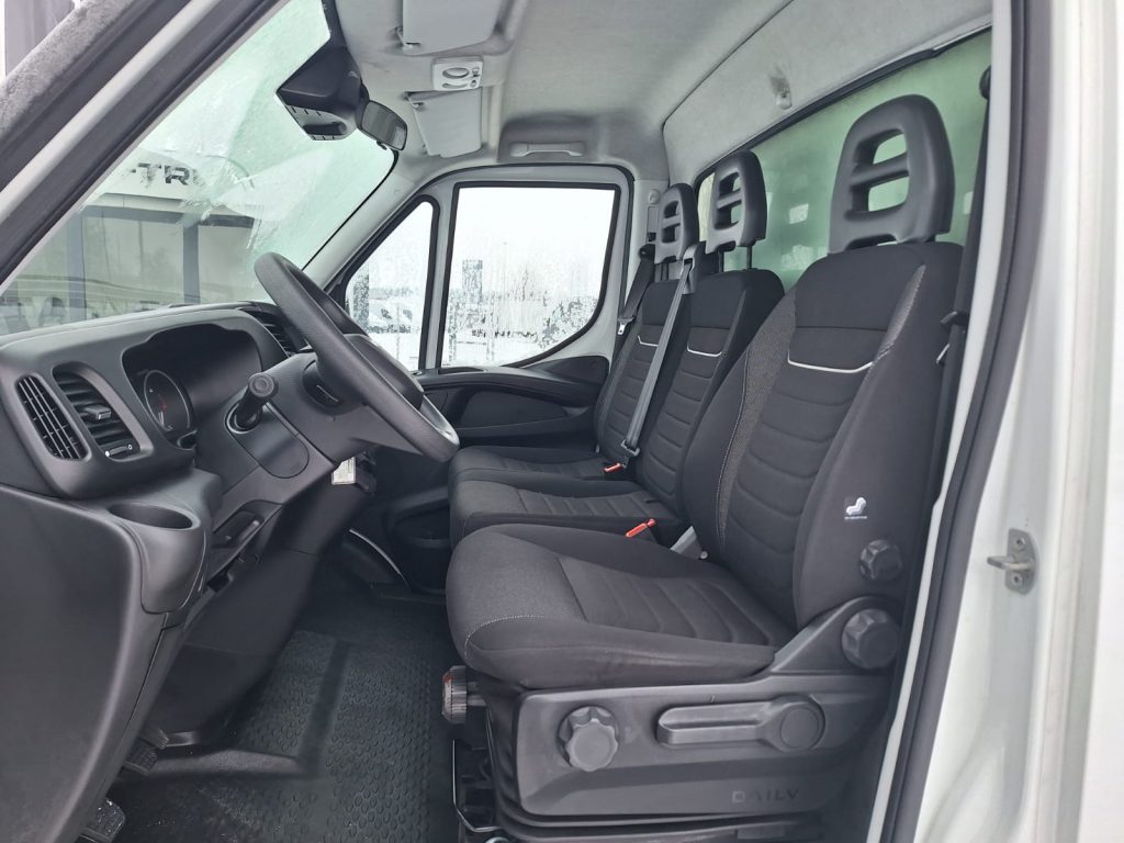 ZCFCE35B90D737631 (6)