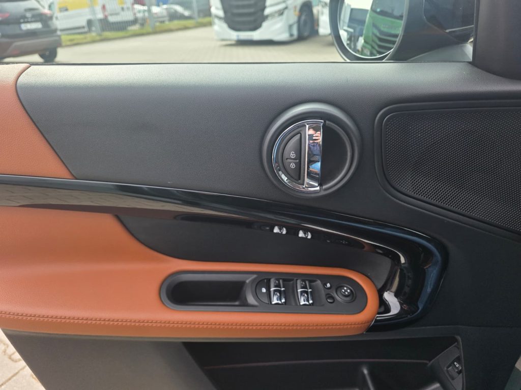 WhatsApp Image 2026-04-02 at 14.13.09 (10)