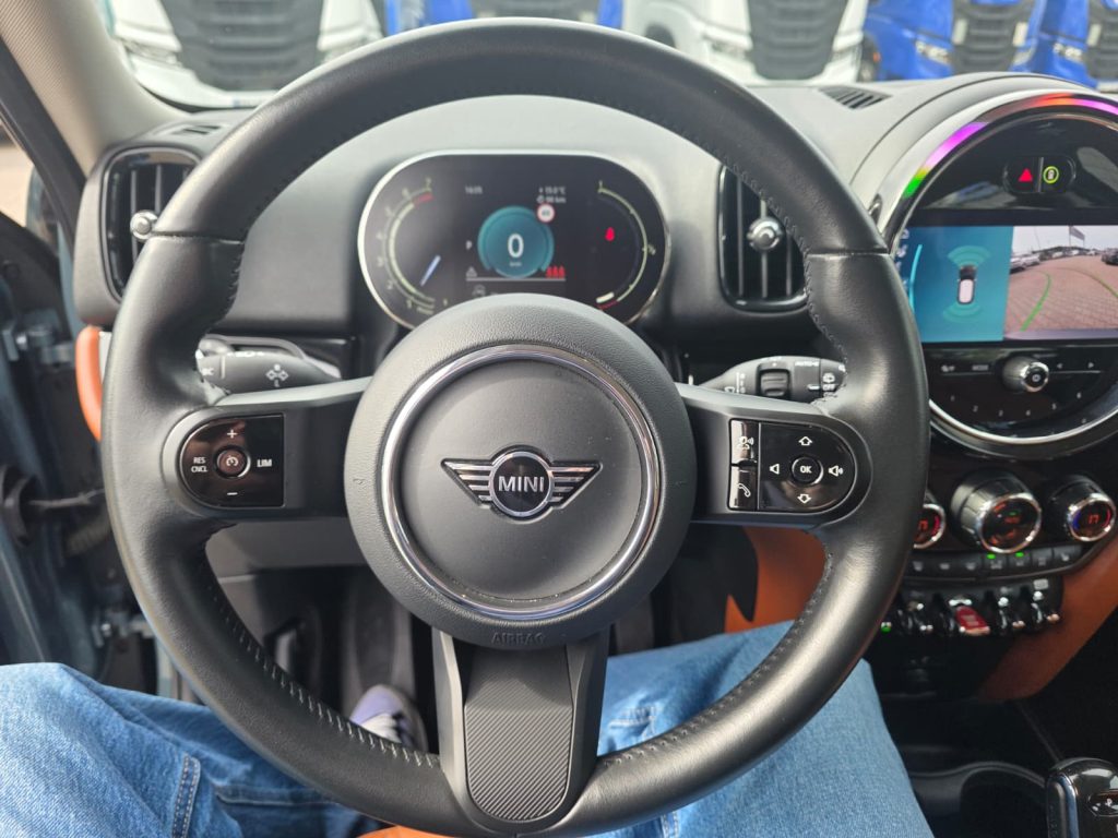 WhatsApp Image 2026-04-02 at 14.13.10