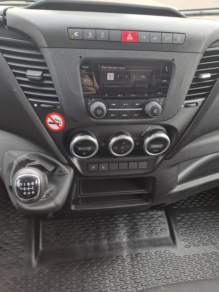 WhatsApp Image 2026-04-13 at 15.33.08