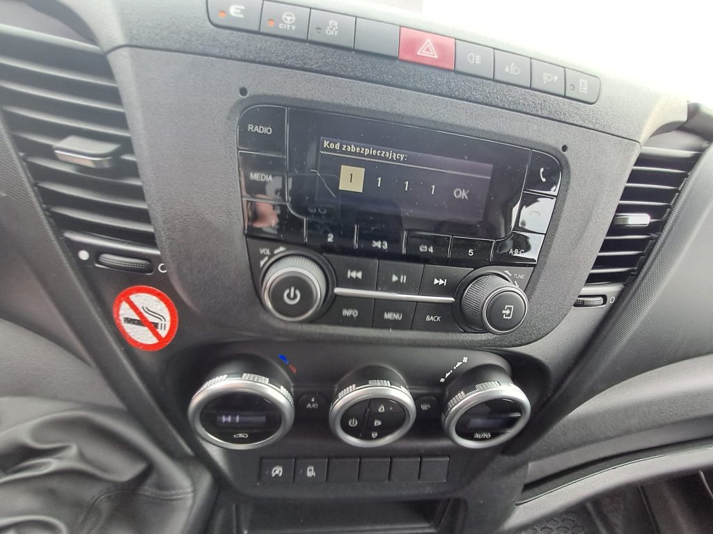 WhatsApp Image 2026-04-13 at 15.33.09