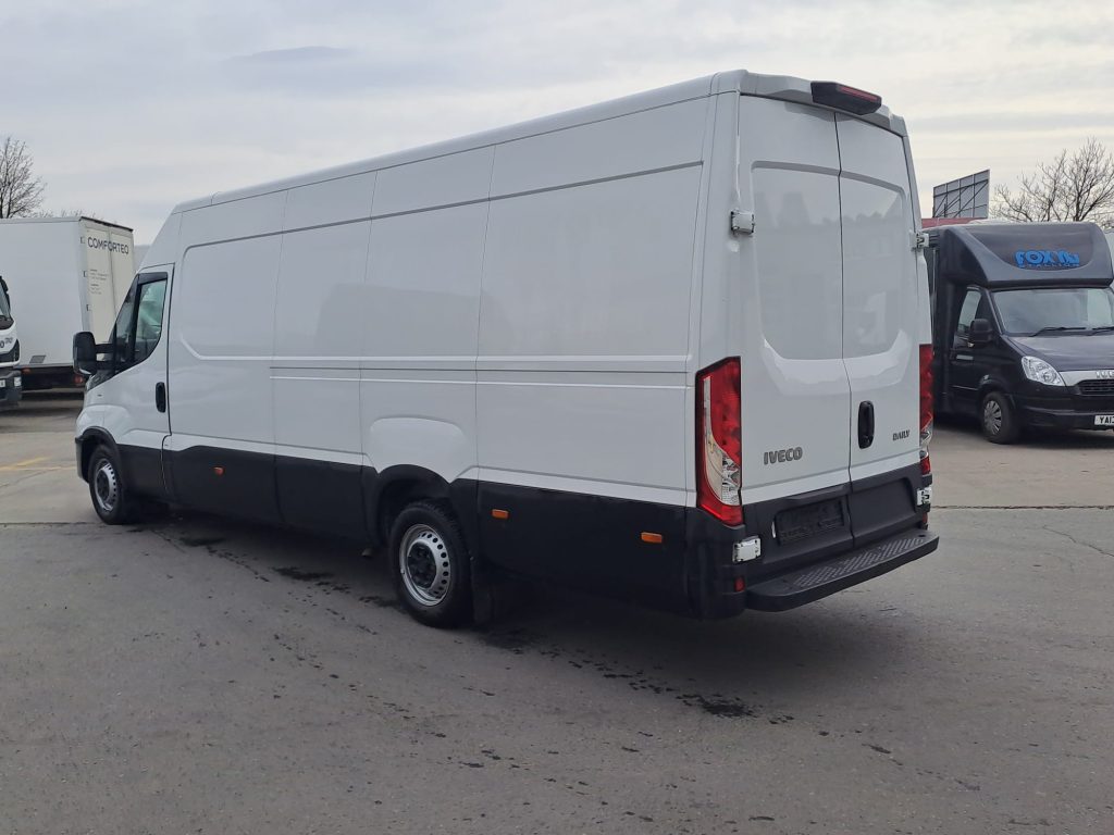 WhatsApp Image 2026-04-13 at 15.33.18 (1)