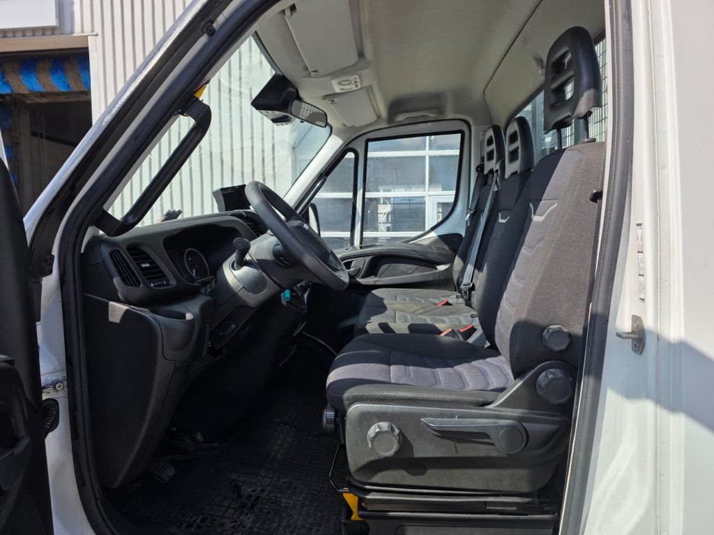 ZCFC670D5N5458109 (8)