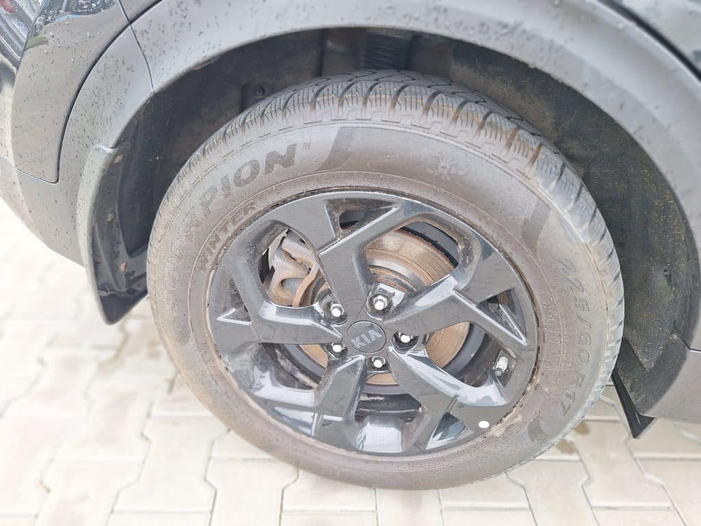 Kia Sportage 1.6 CRDI MHEV Black Edition – używany osobowy SUV, podwozie i zawieszenie | UNI-TRUCK