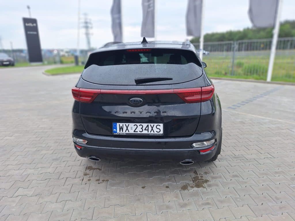 Kia Sportage 1.6 CRDI MHEV Black Edition – używany osobowy SUV, komora silnika | UNI-TRUCK