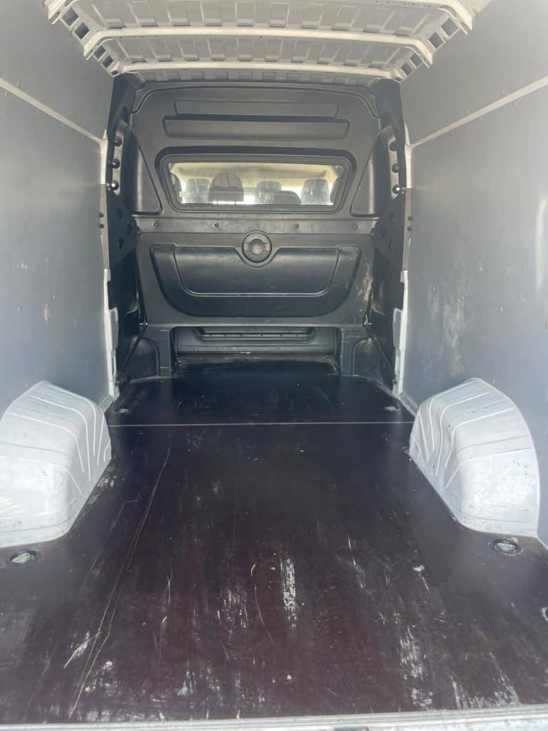 Fiat Ducato L4H2 BRYGADÓWKA niski przebieg 7 miejsc 51420 km – używany pojazd UNI-TRUCK, zdjęcie 15