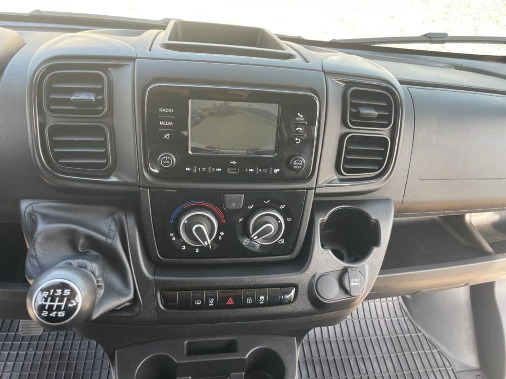 Fiat Ducato L4H2 BRYGADÓWKA niski przebieg 7 miejsc 51420 km – używany pojazd UNI-TRUCK, zdjęcie 6