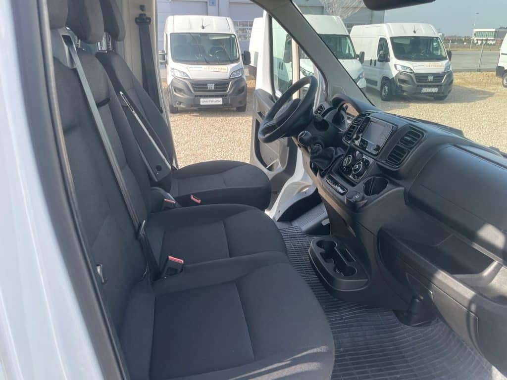Fiat Ducato L4H2 BRYGADÓWKA niski przebieg 7 miejsc 51420 km – używany pojazd UNI-TRUCK, zdjęcie 11